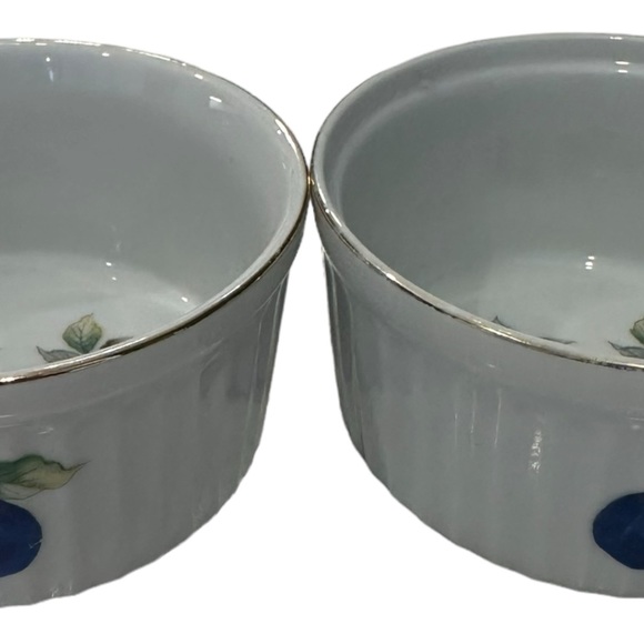 Set of 2 Andrea by Sadek Ramekin Soufflé Dish Porcelain France small bowl Fruit - Picture 2 of 5